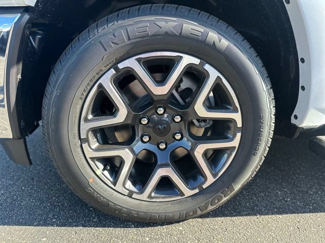 New 2026 RAM 1500 Laramie w/ Advanced Safety Group II AWD/4WD image 14