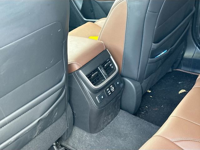 Used 2024 Subaru Outback Touring w/ Popular Package #2 image 8
