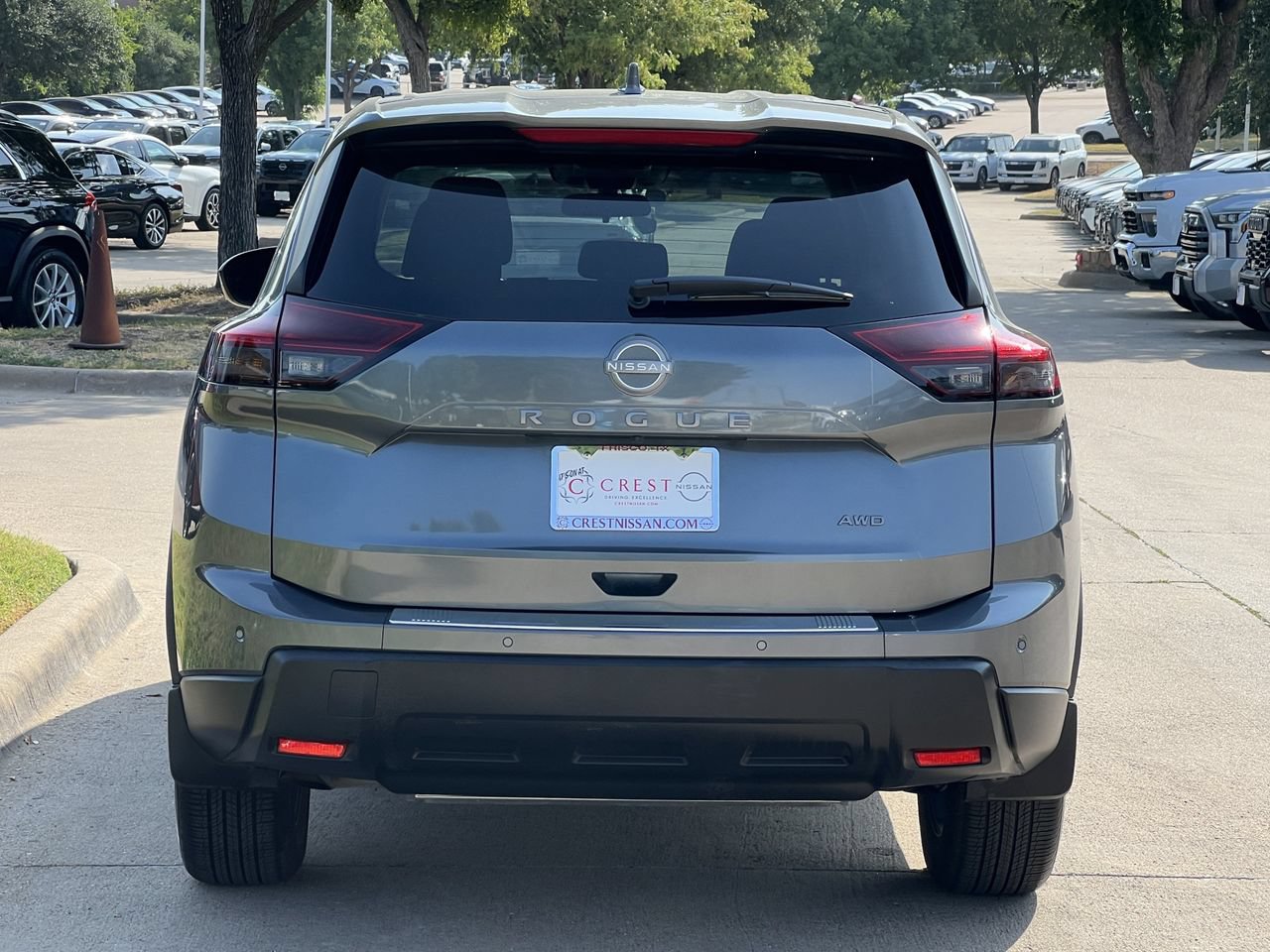 Certified 2026 Nissan Rogue SV AWD/4WD image 5