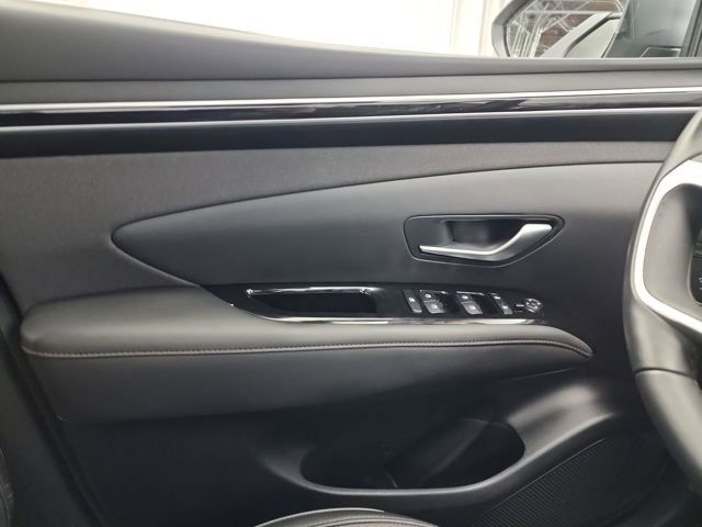 Used 2023 Hyundai Santa Cruz Limited image 16