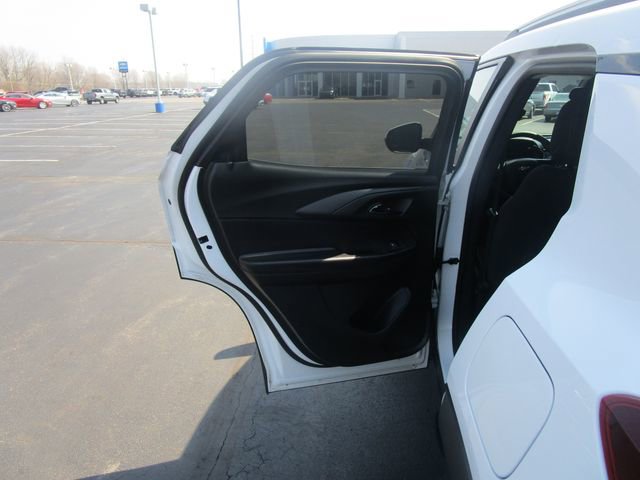 Used 2023 Chevrolet TrailBlazer LT w/ Convenience Package AWD/4WD image 17