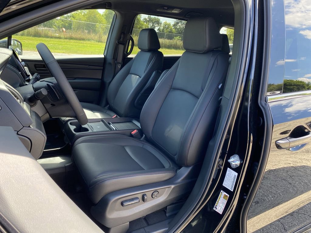 New 2026 Honda Odyssey Sport-L image 4