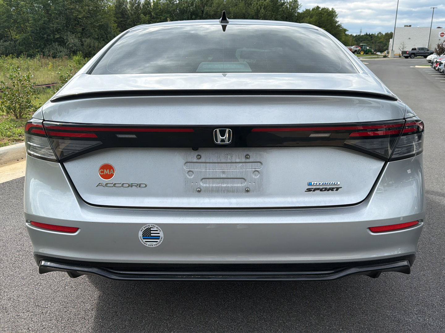 Used 2023 Honda Accord Sport image 2