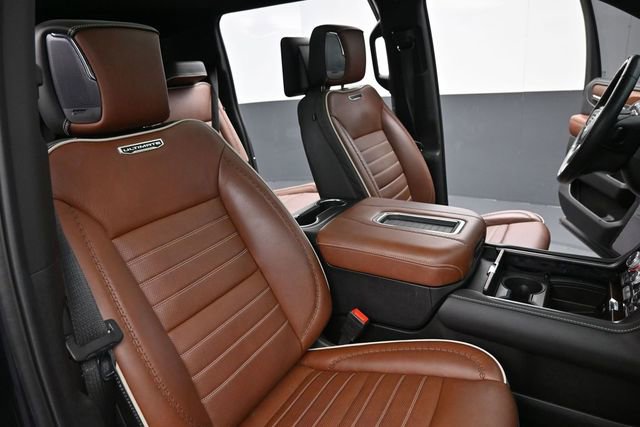 Used 2024 GMC Yukon XL Denali Ultimate AWD/4WD image 28