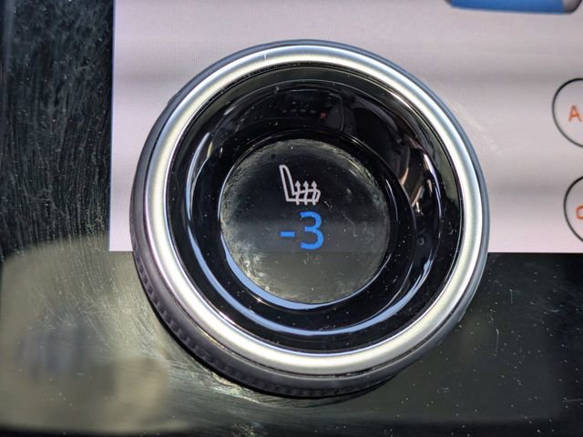 Used 2020 Land Rover Range Rover Velar S image 28