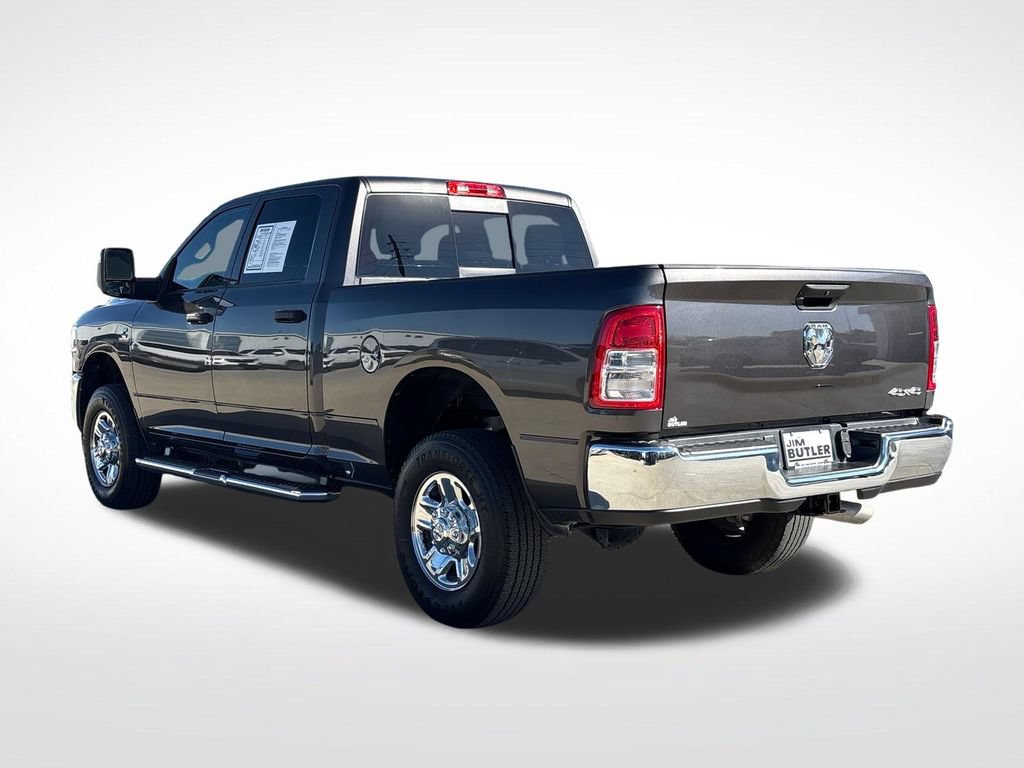Used 2024 RAM 2500 Tradesman w/ Chrome Appearance Group AWD/4WD image 5