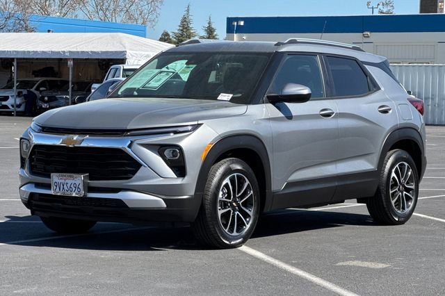 Used 2026 Chevrolet TrailBlazer LT w/ Convenience Package image 8