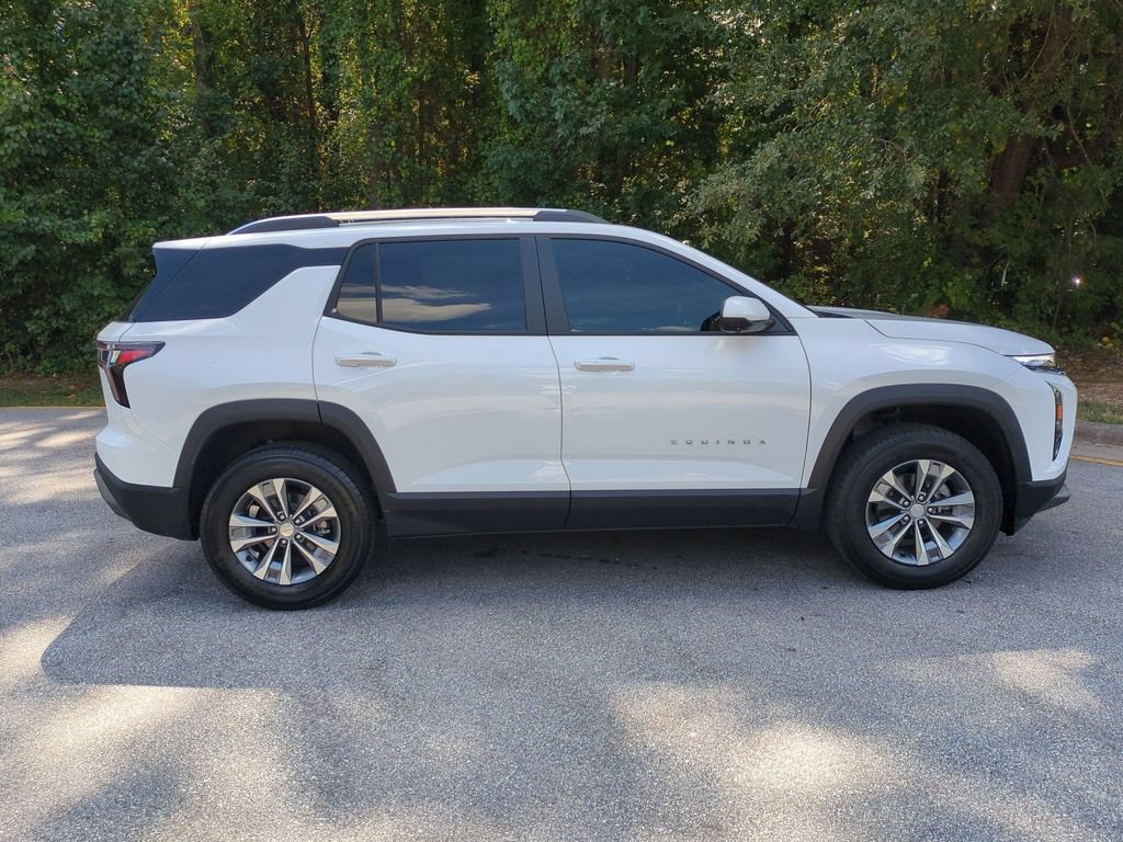 New 2026 Chevrolet Equinox LT w/ Safety and Technology Package FWD image 3
