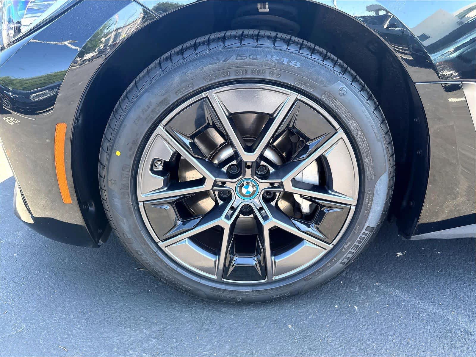 Used 2023 BMW i4 eDrive35 w/ Premium Package RWD image 37