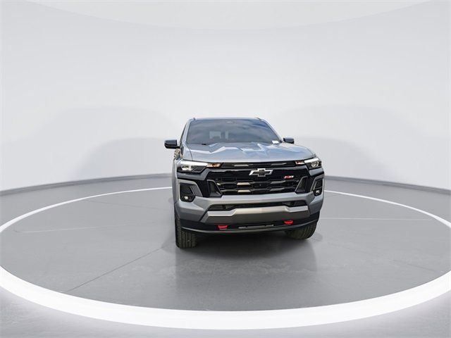 Used 2024 Chevrolet Colorado Z71 w/ Z71 Convenience Package 2 image 2