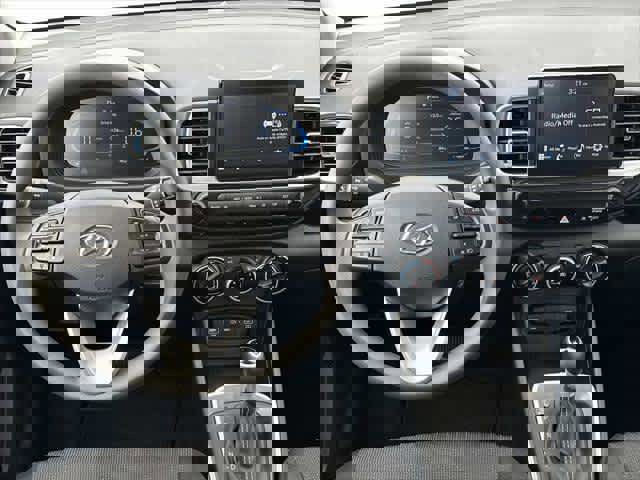 New 2025 Hyundai Venue SE image 69