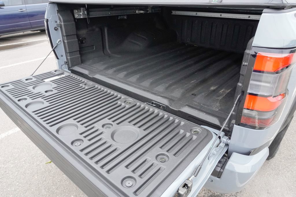 Used 2025 Nissan Frontier PRO-4X w/ Pro Premium Package AWD/4WD image 32