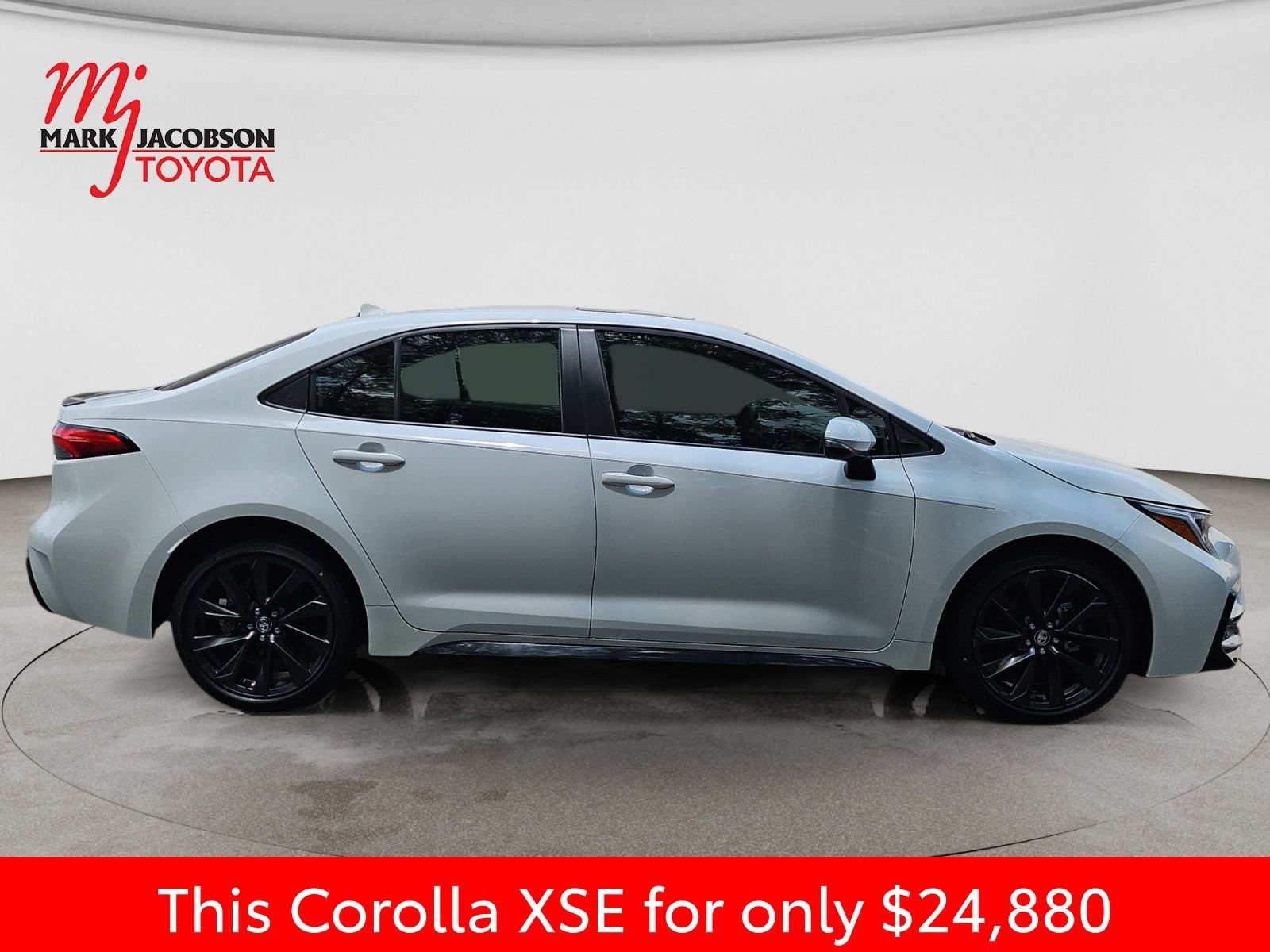 Used 2023 Toyota Corolla XSE FWD image 7