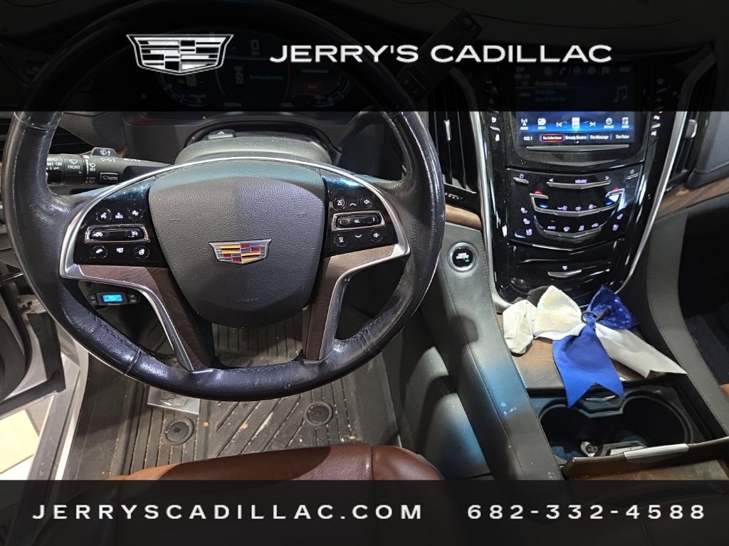 Used 2019 Cadillac Escalade Premium Luxury RWD image 9