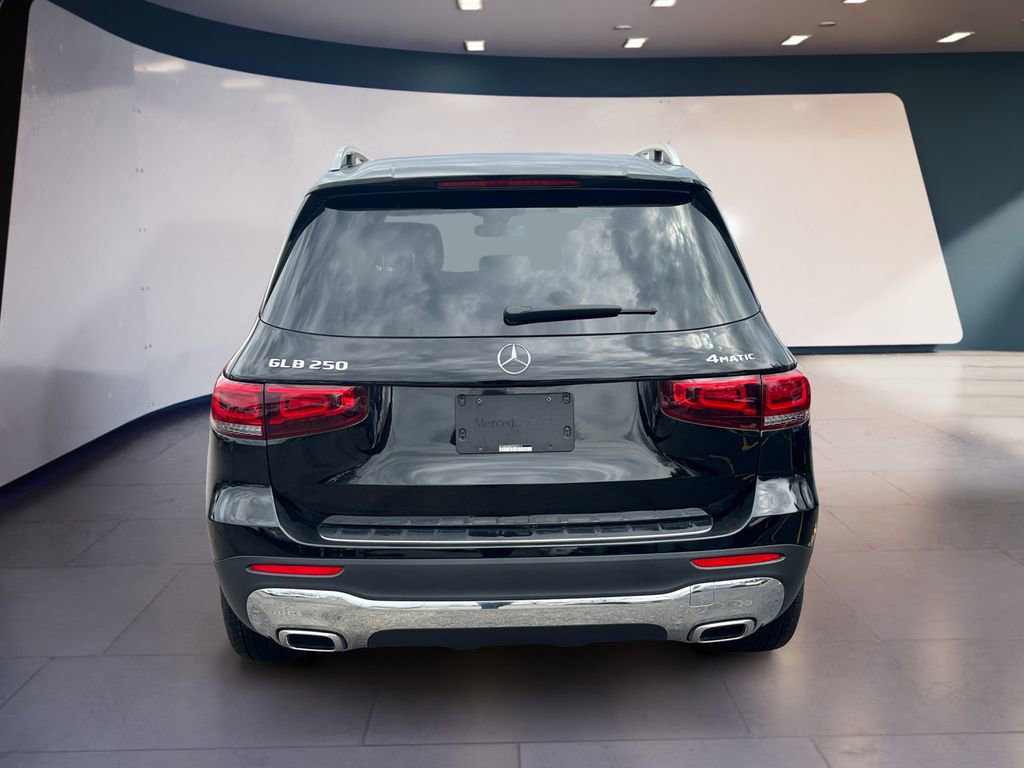 Certified 2023 Mercedes-Benz GLB 250 4MATIC image 4