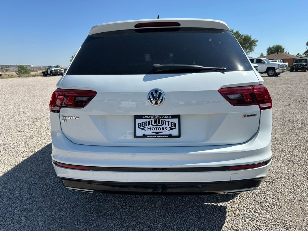 Used 2020 Volkswagen Tiguan SE R-Line w/ 3rd Row Seat Package image 9