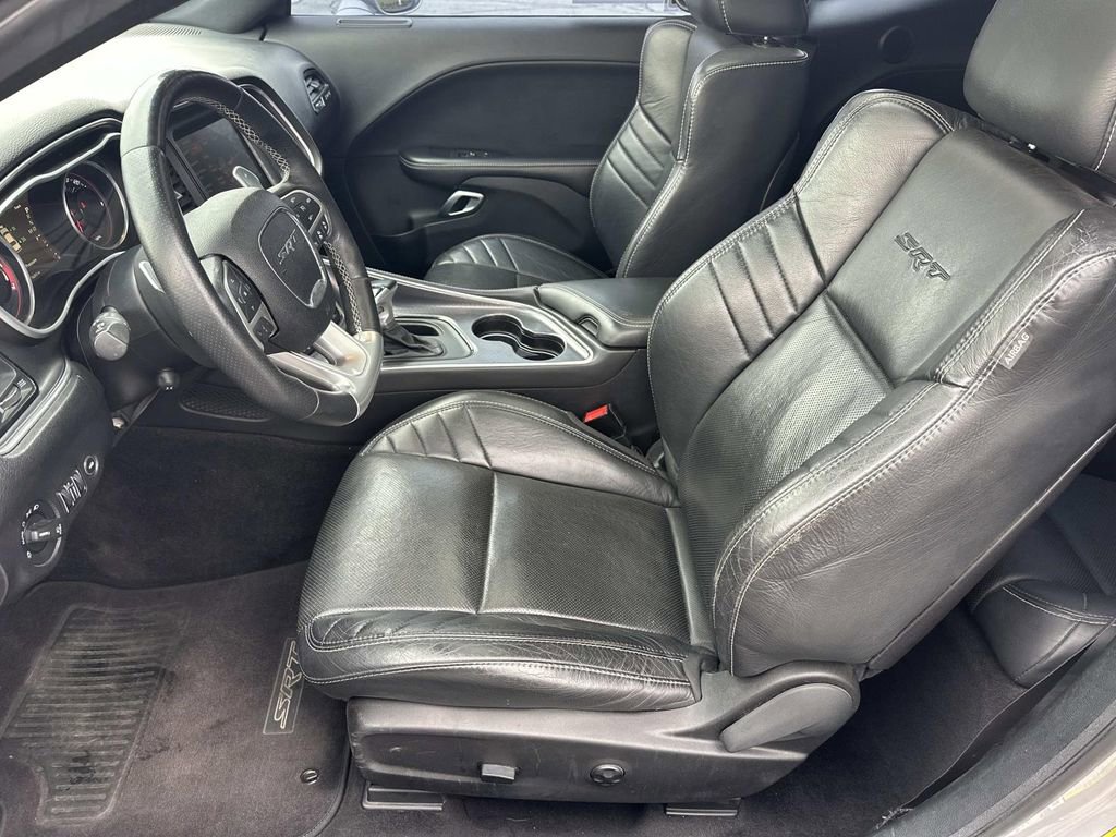 Used 2016 Dodge Challenger SRT w/ Technology Group image 18