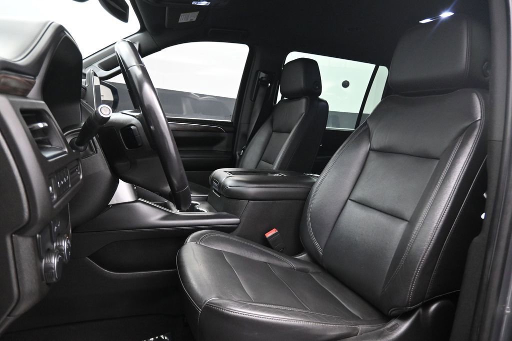 Used 2021 Chevrolet Suburban LT RWD image 11