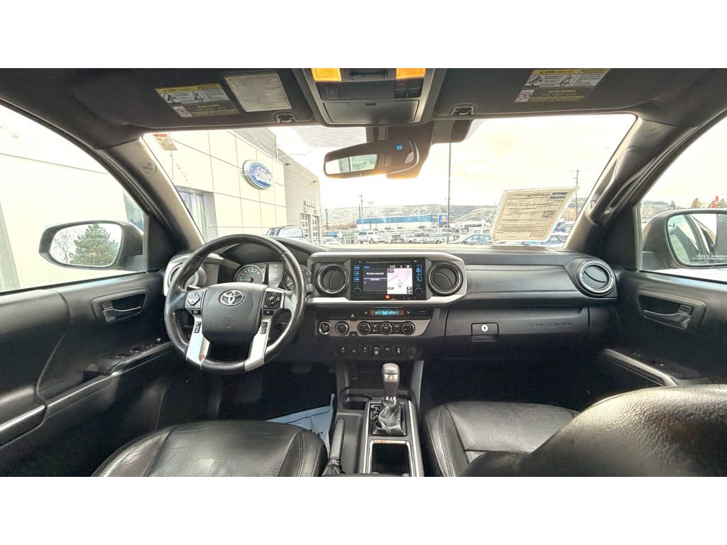 Used 2018 Toyota Tacoma Limited image 13