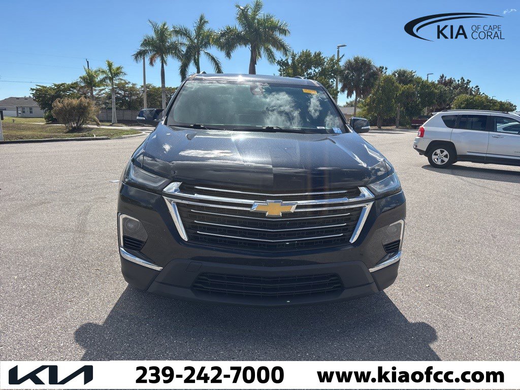 Used 2023 Chevrolet Traverse LT image 9