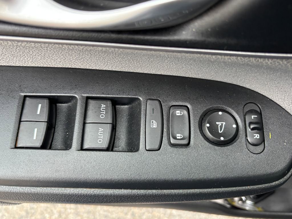 Used 2018 Honda CR-V EX image 26