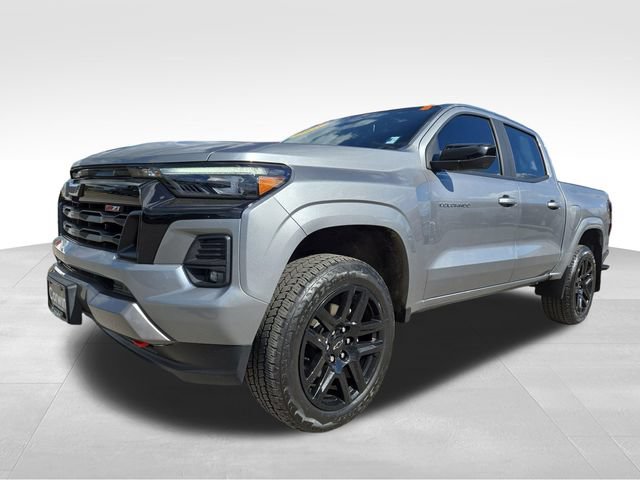 Used 2025 Chevrolet Colorado Z71 w/ Z71 Convenience Package 2 AWD/4WD image 5