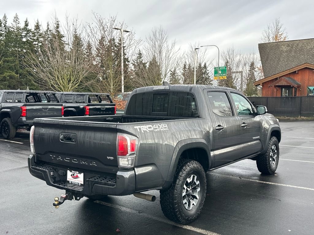 Used 2022 Toyota Tacoma TRD Off-Road image 3