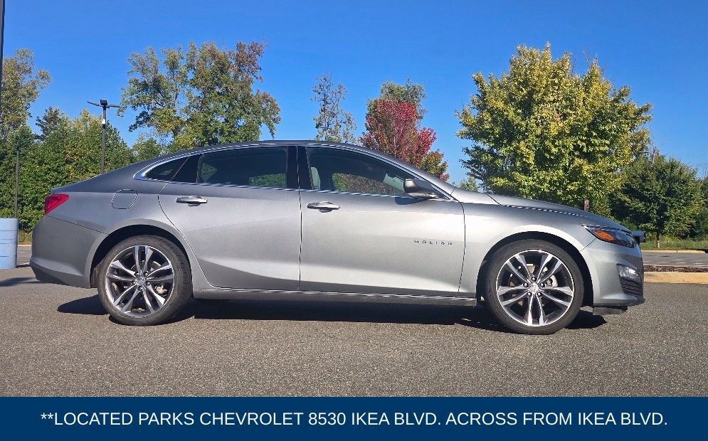 Used 2025 Chevrolet Malibu LT FWD image 2