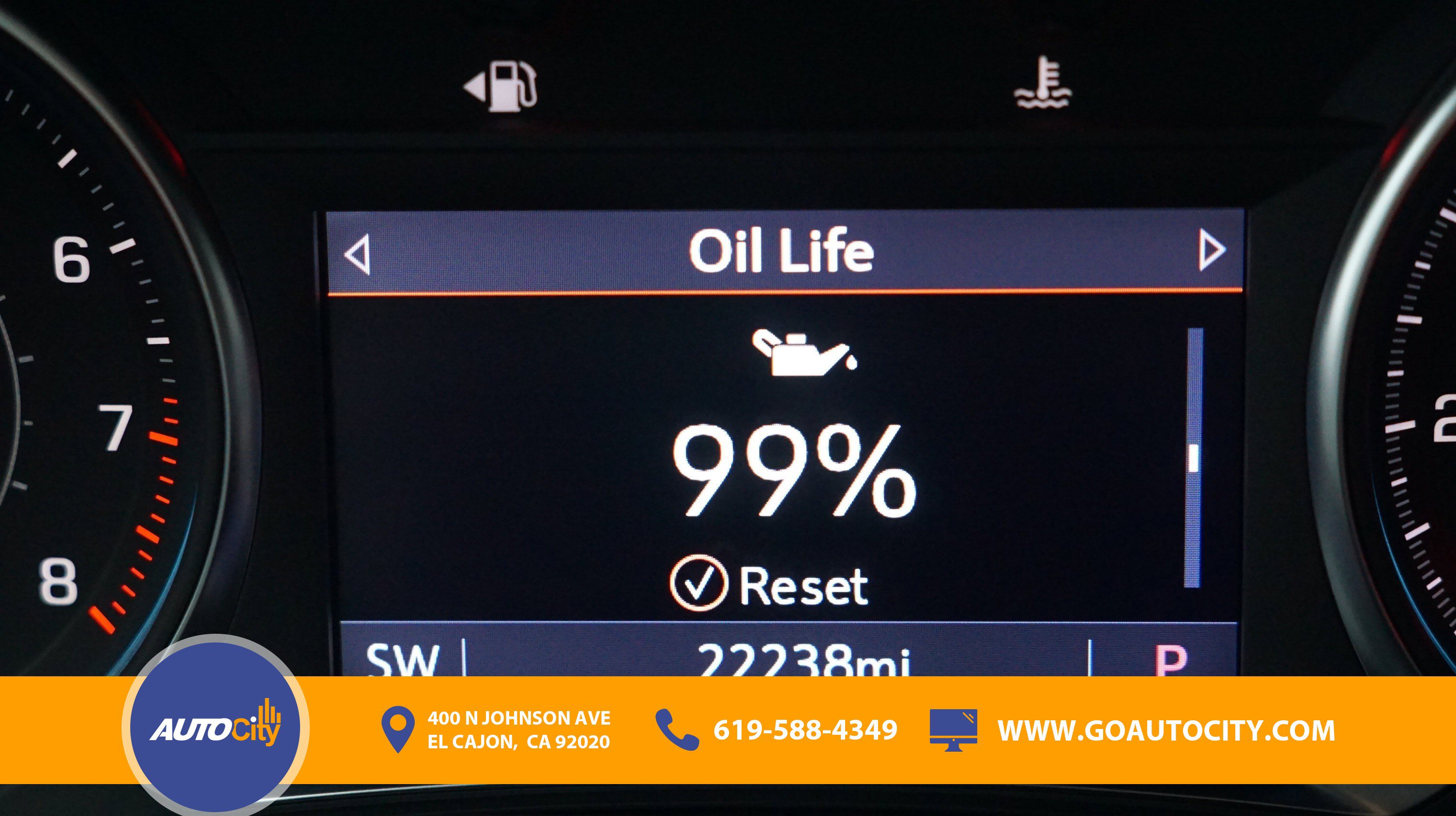 Used 2023 Chevrolet Traverse RS w/ LPO, Cargo Package image 3