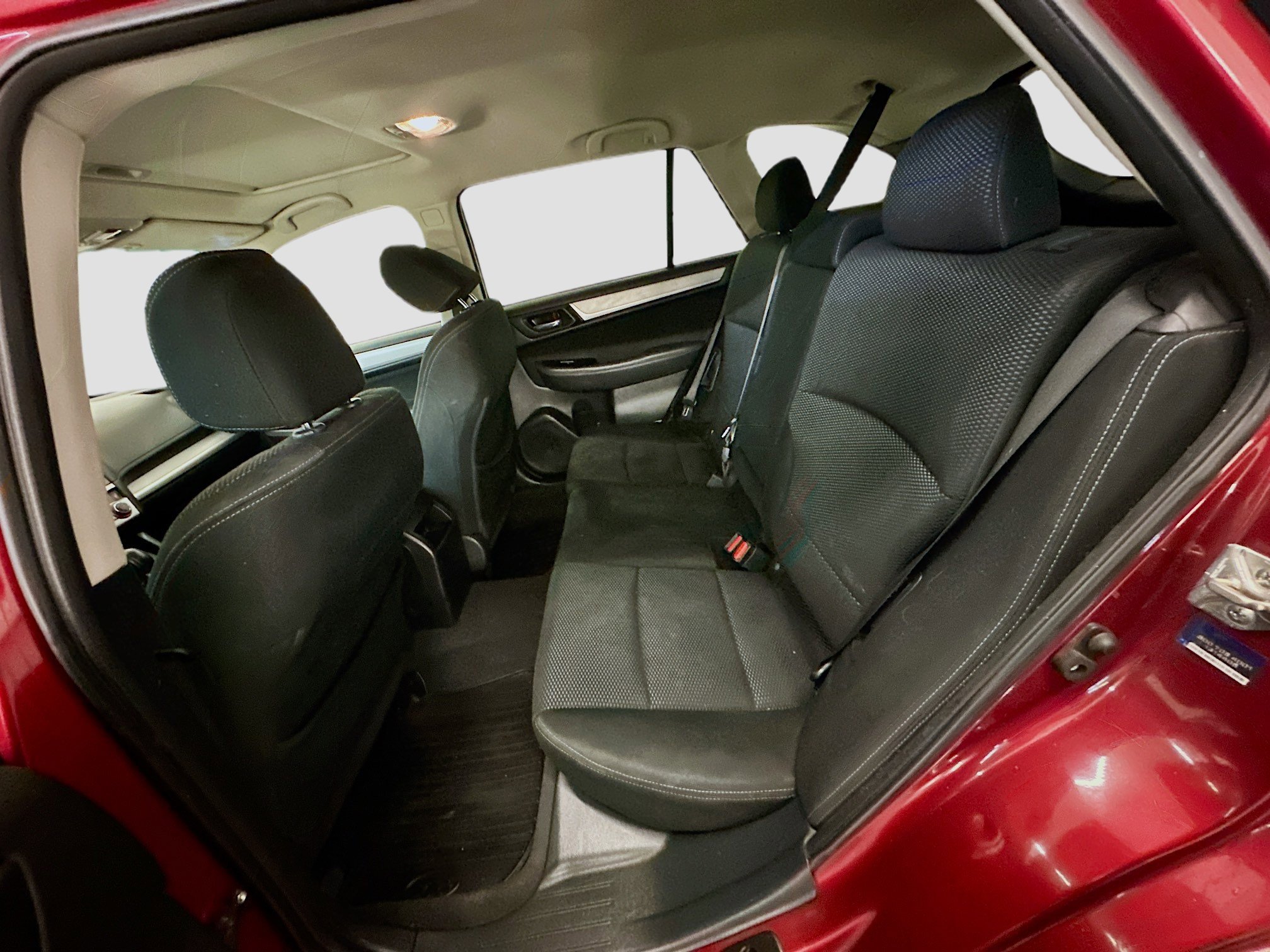 Used 2017 Subaru Outback 2.5i Premium image 29