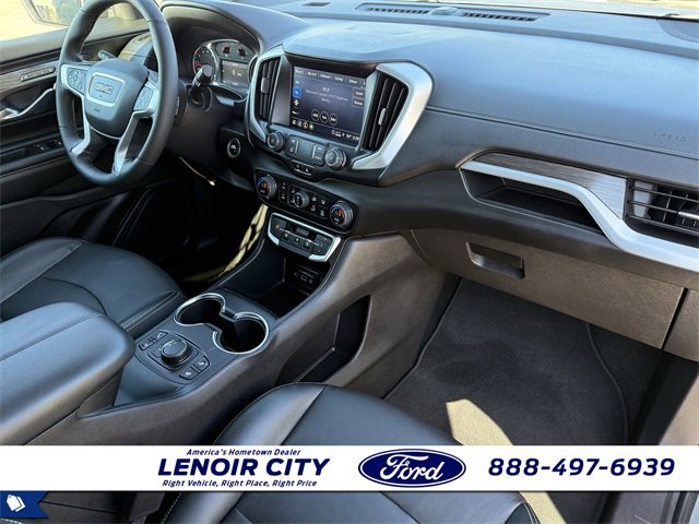 Used 2024 GMC Terrain SLT image 19