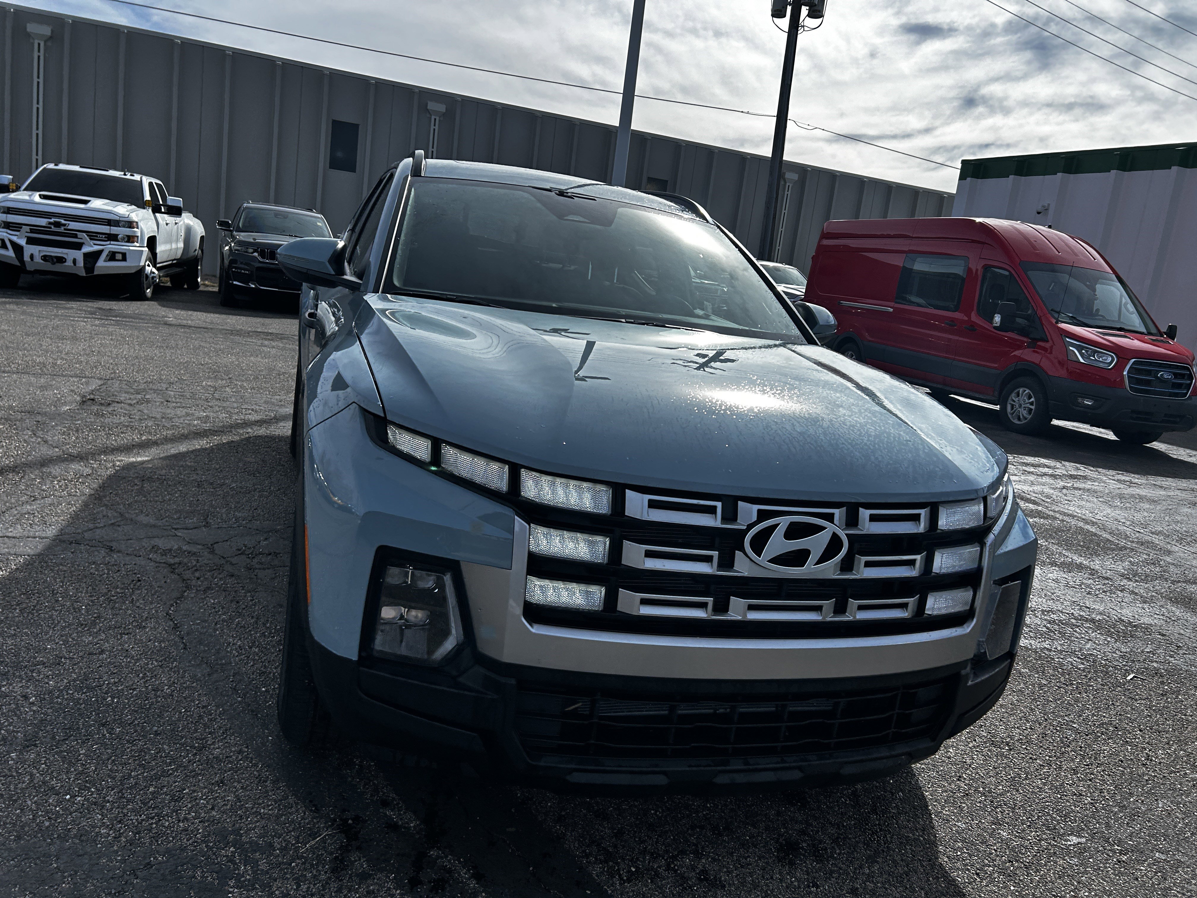 Used 2025 Hyundai Santa Cruz SEL image 9