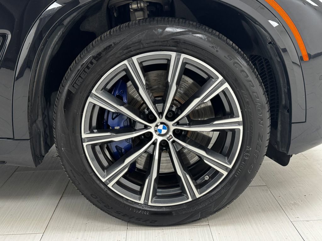 Used 2019 BMW X5 xDrive50i w/ M Sport Package image 47