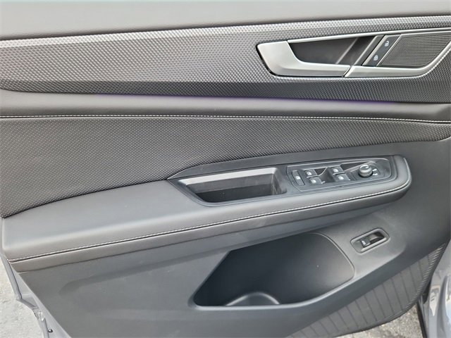 New 2026 Volkswagen Atlas Cross Sport SEL R-Line image 6