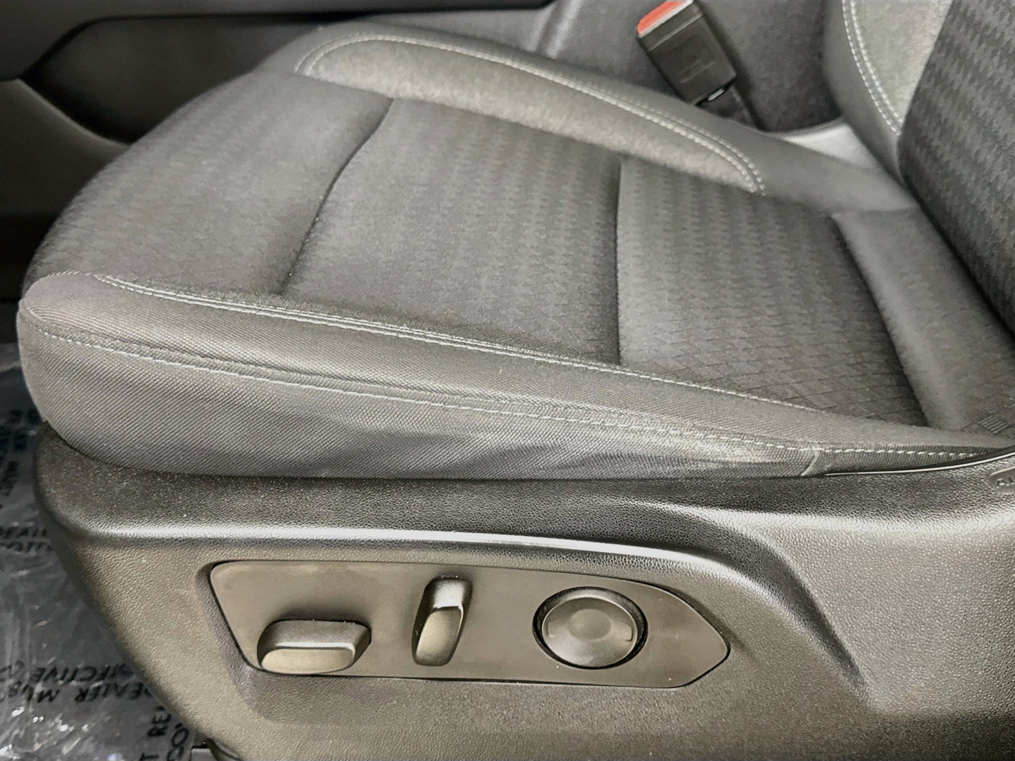 Used 2023 Chevrolet Suburban LS RWD image 20