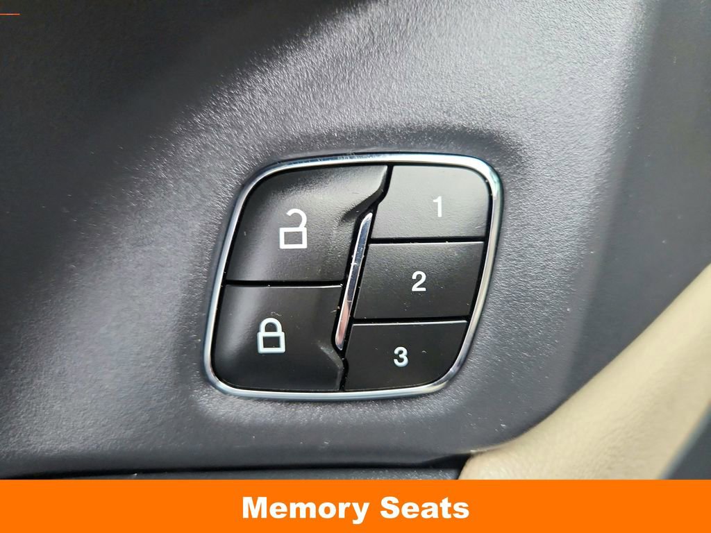 Used 2023 Ford Expedition Limited image 37