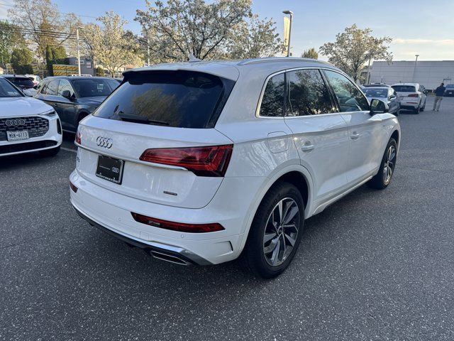 Used 2022 Audi Q5 2.0T Premium AWD/4WD image 5