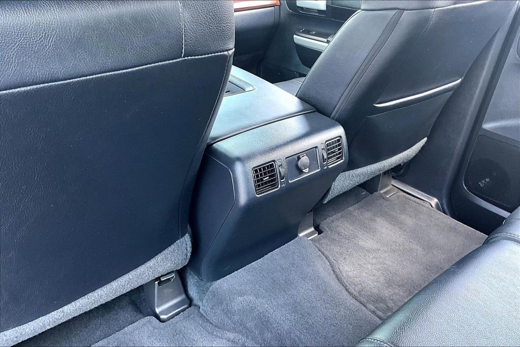 Used 2018 Toyota Tundra Limited w/ Limited Premium Package AWD/4WD image 11