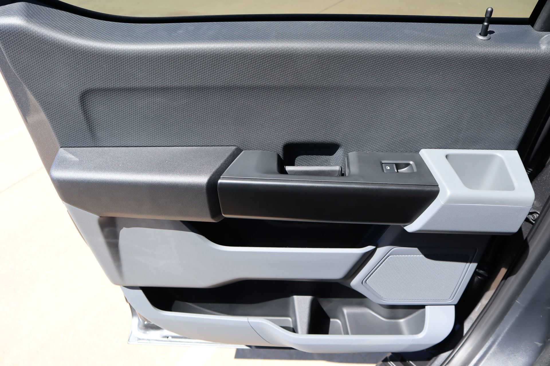 New 2026 Ford F150 XL w/ Equipment Group 103A High image 17