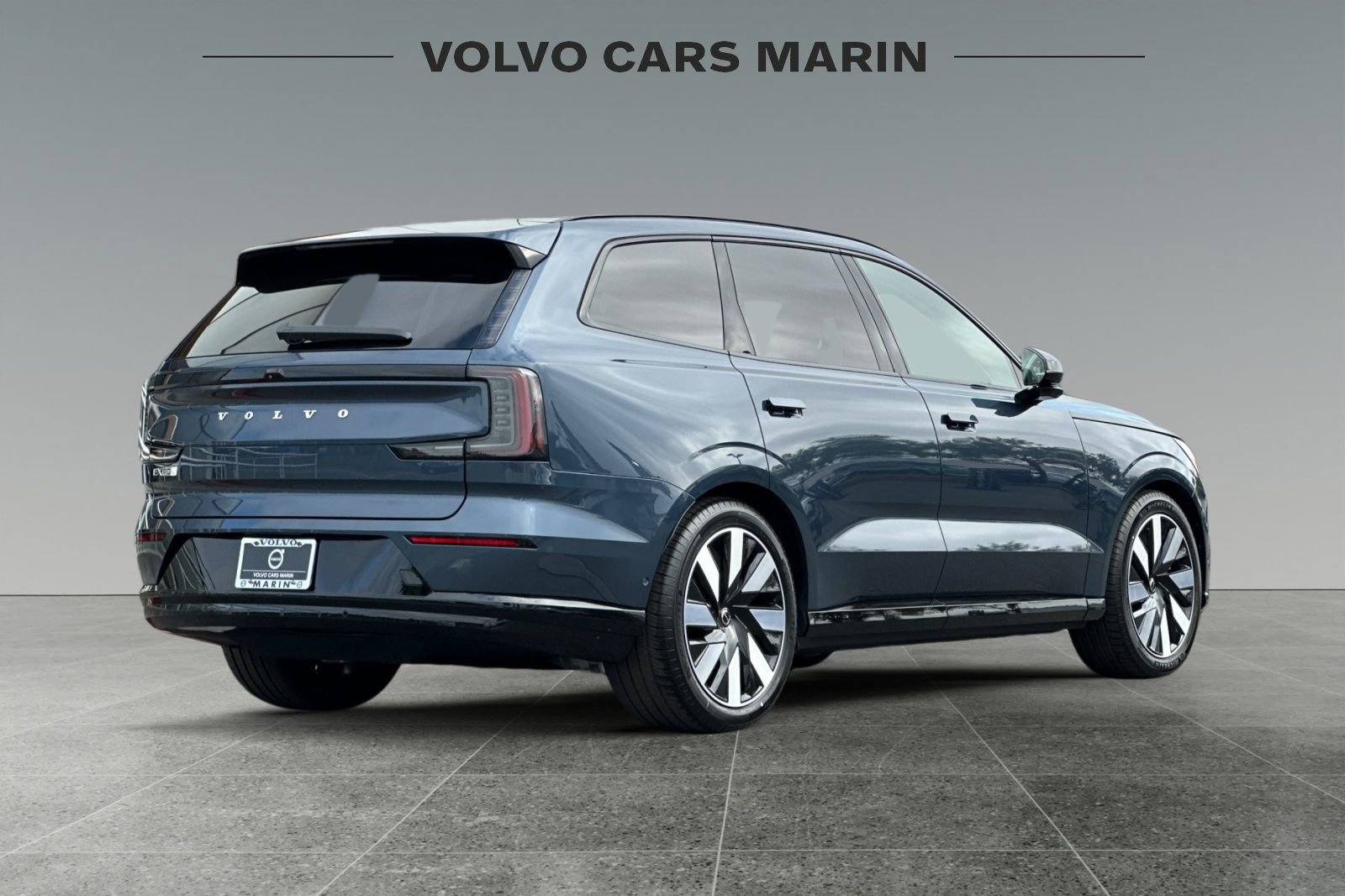 New 2025 Volvo EX90 Ultra AWD/4WD image 2