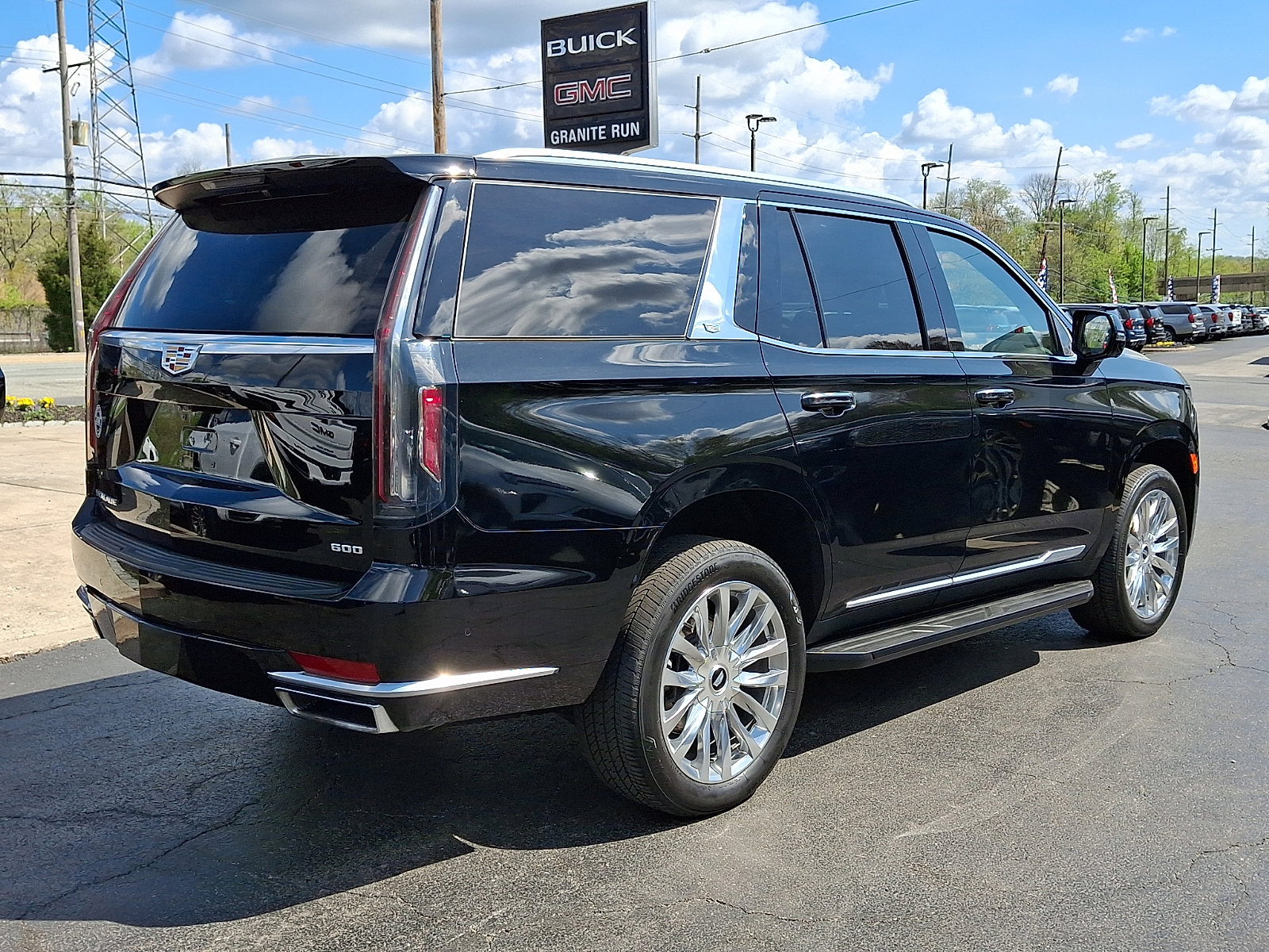 Used 2023 Cadillac Escalade Premium Luxury AWD/4WD image 6