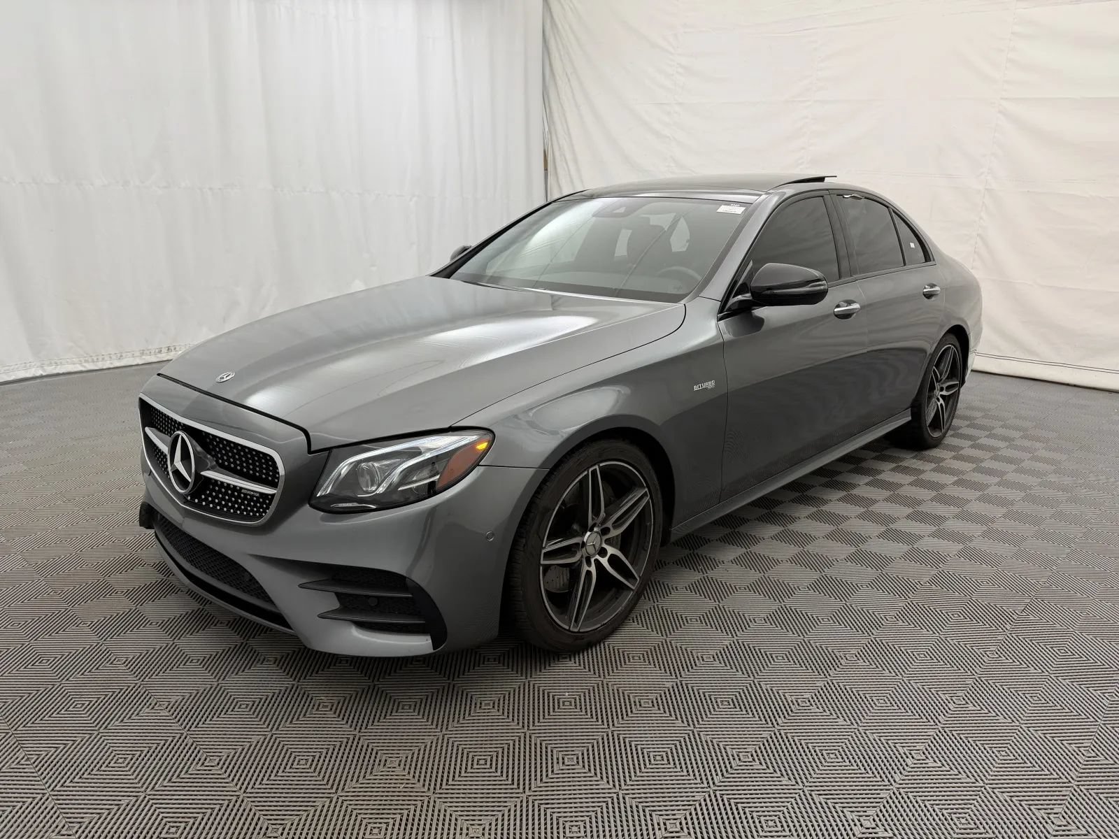 Used 2018 Mercedes-Benz E 43 AMG 4MATIC Sedan image 2