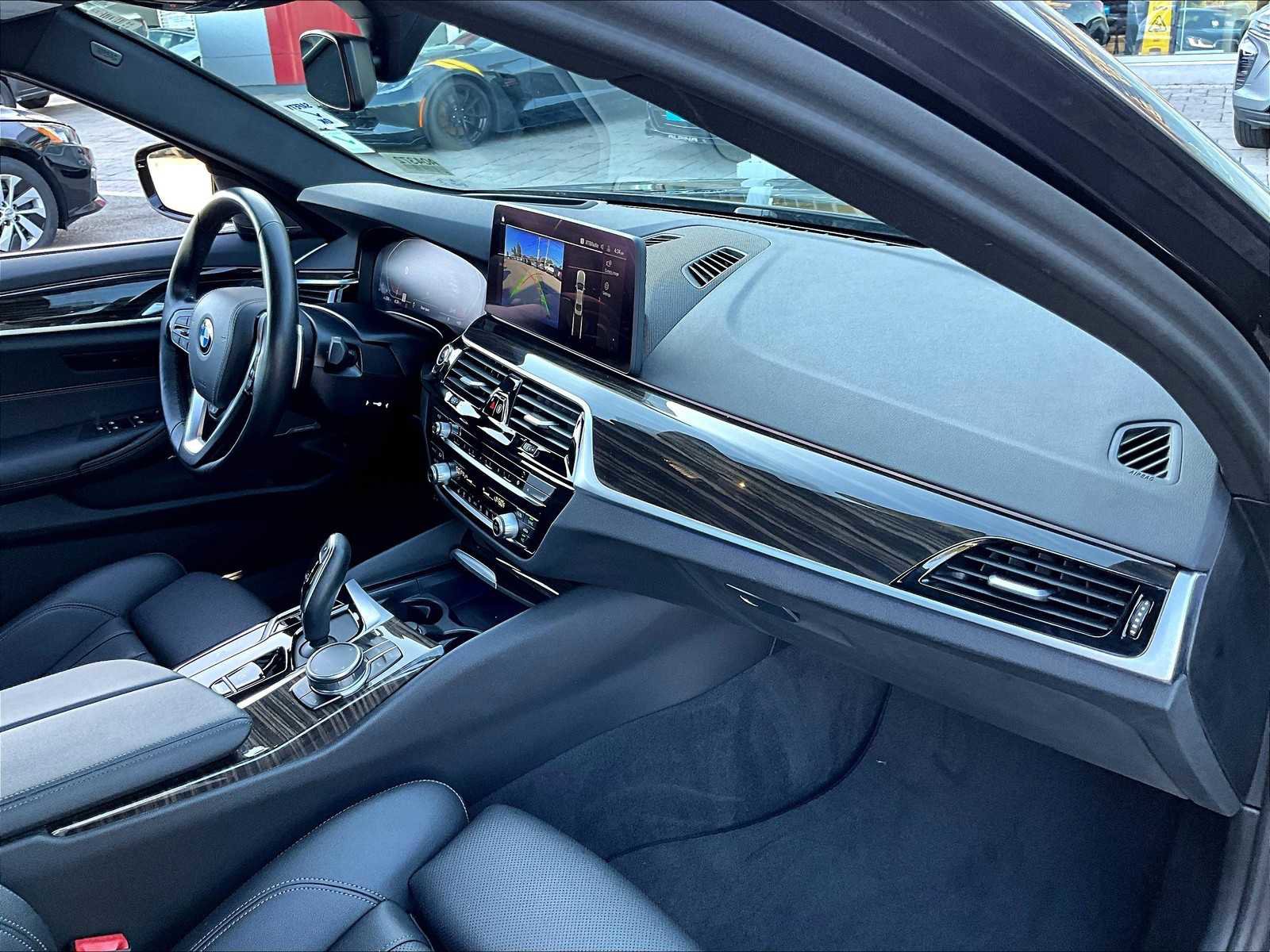 Used 2023 BMW 530i xDrive w/ Premium Package image 14