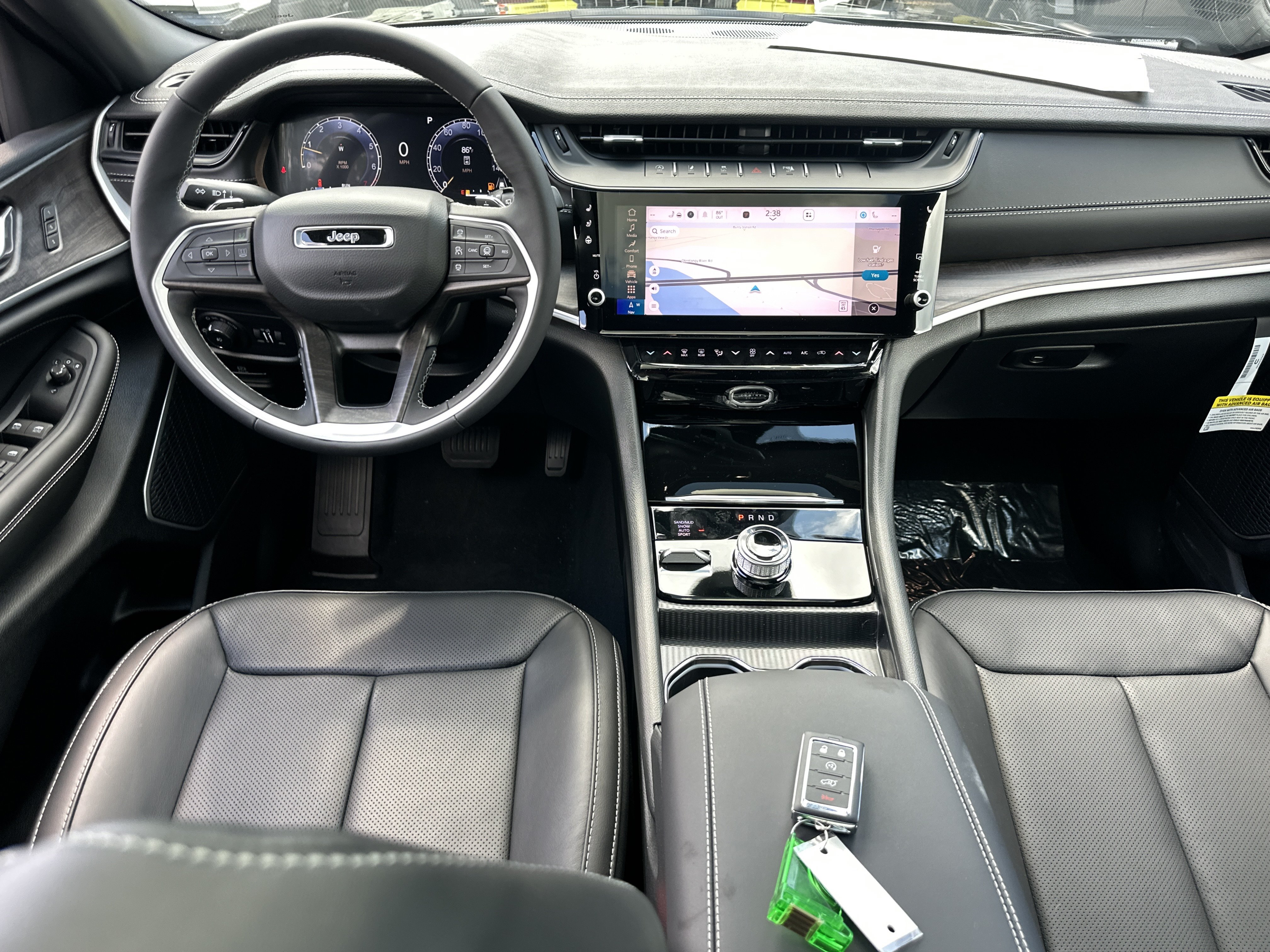 New 2027 Jeep Grand Cherokee Limited AWD/4WD image 33