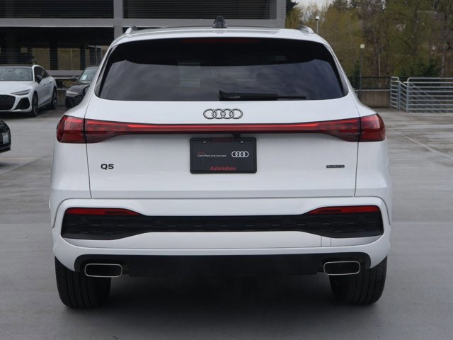 Used 2025 Audi Q5 Premium w/ Convenience Package image 8