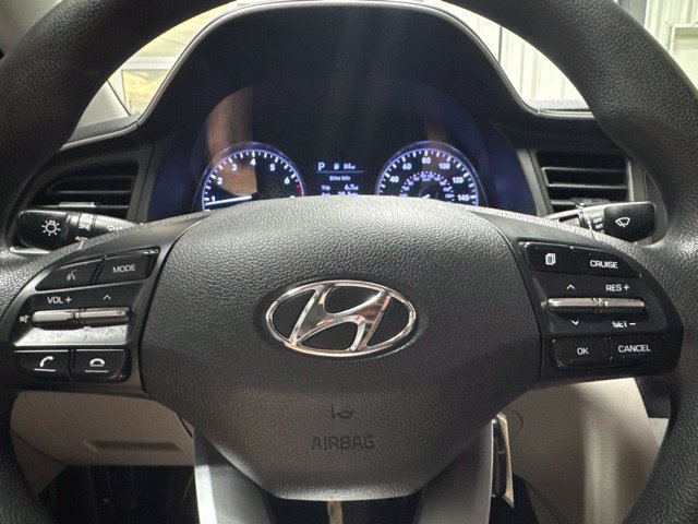 Used 2020 Hyundai Elantra SEL FWD image 12