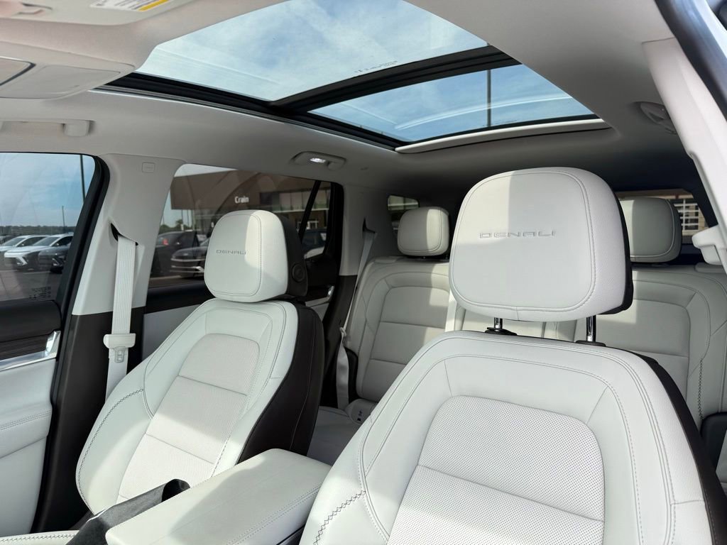 Used 2026 GMC Terrain Denali w/ LPO, Floor Liner Package AWD/4WD image 22