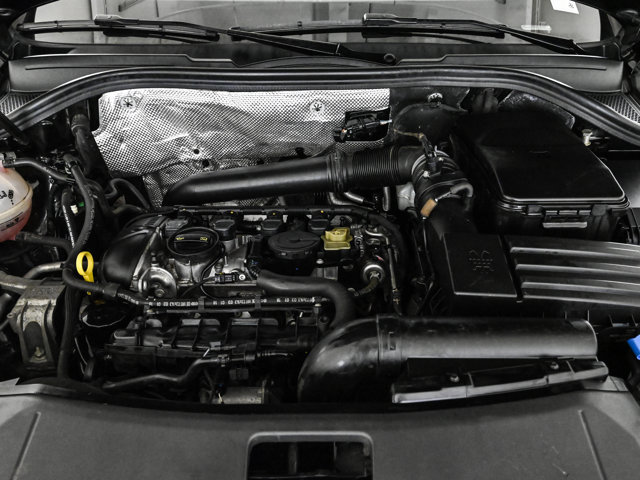 Used 2018 Audi Q3 2.0T Premium AWD/4WD image 24