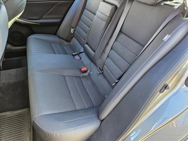 Used 2019 Lexus IS 300 AWD image 15
