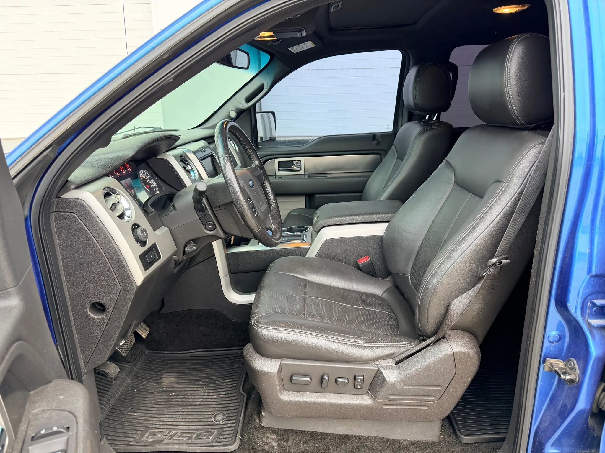 Used 2014 Ford F150 FX4 w/ Equipment Group 402A Luxury image 11